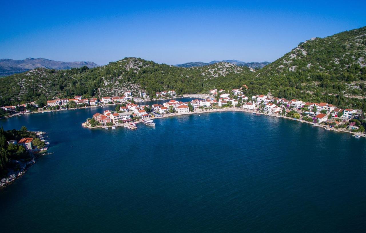 Villa Luni Блаце Екстер'єр фото