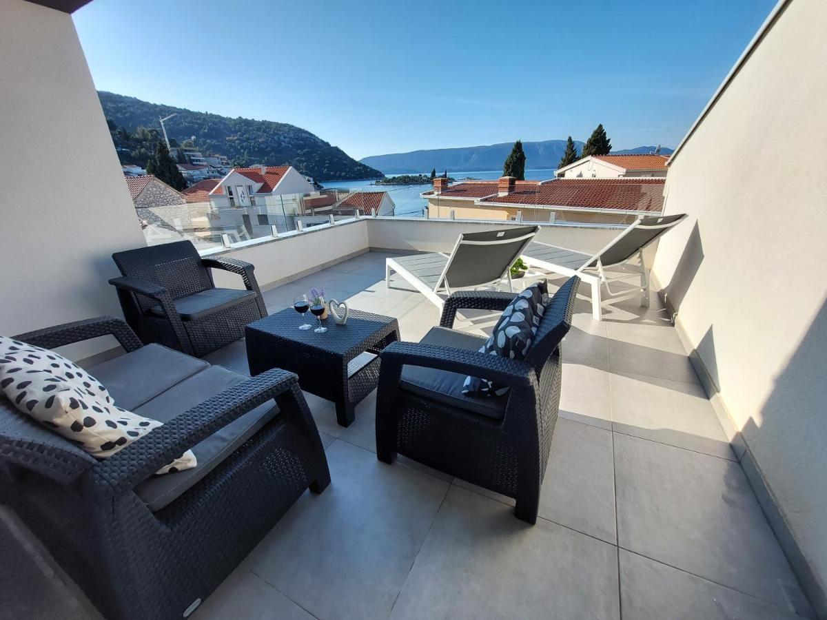 Villa Luni Блаце Екстер'єр фото