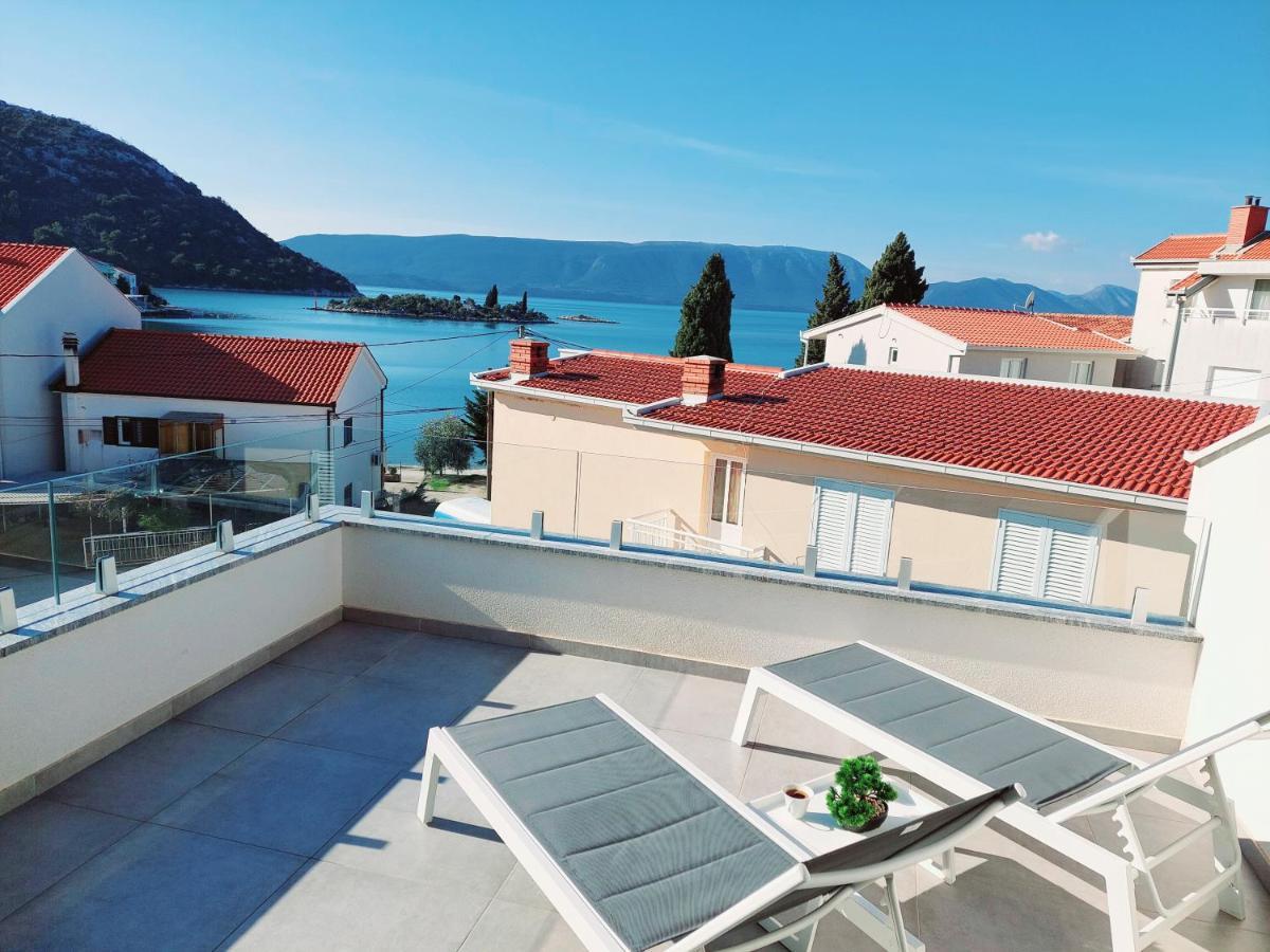 Villa Luni Блаце Екстер'єр фото